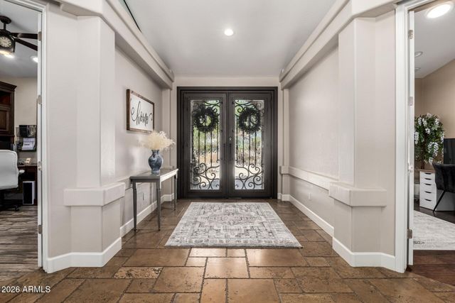 11627 E REGAL Court, Chandler, AZ 85249