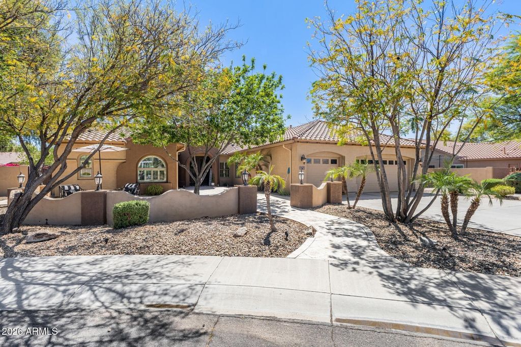 11627 E REGAL Court, Chandler, AZ 85249