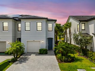 2178 Appleton Cir S, Oakland Park, FL 33309