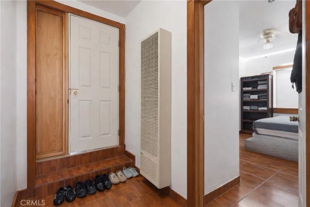 910 E 19th Street, Long Beach, CA 90806