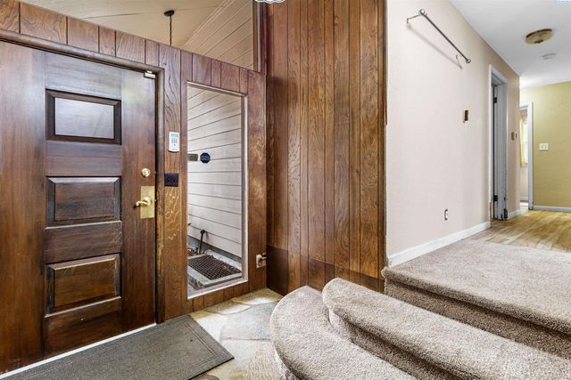 1906 S Ione Street, Kennewick, WA 99337