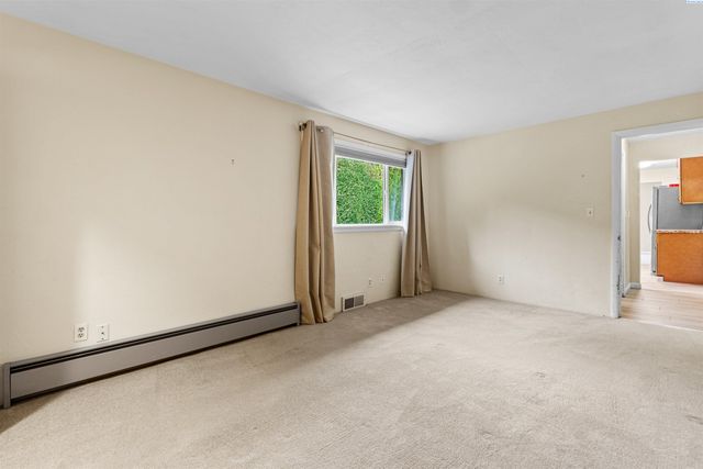 1906 S Ione Street, Kennewick, WA 99337