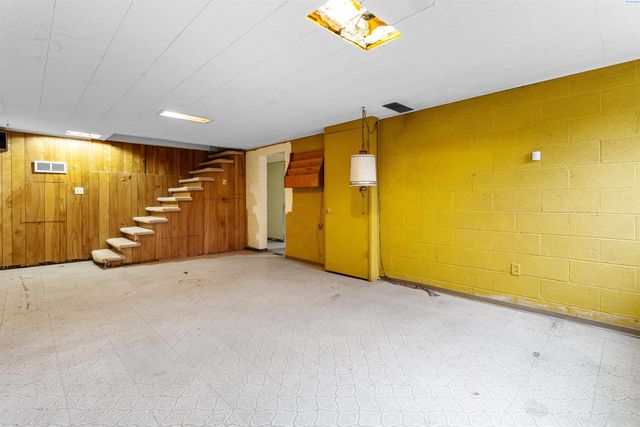 1906 S Ione Street, Kennewick, WA 99337