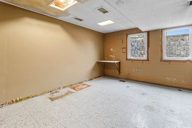 1906 S Ione Street, Kennewick, WA 99337