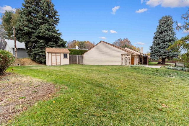 1906 S Ione Street, Kennewick, WA 99337
