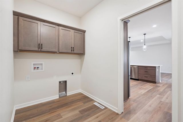 1789-7 Golf Course Boulevard, Independence, IA 50644