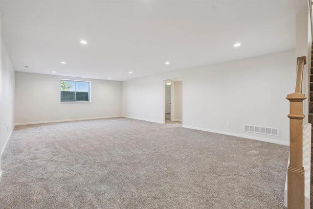 1789-7 Golf Course Boulevard, Independence, IA 50644