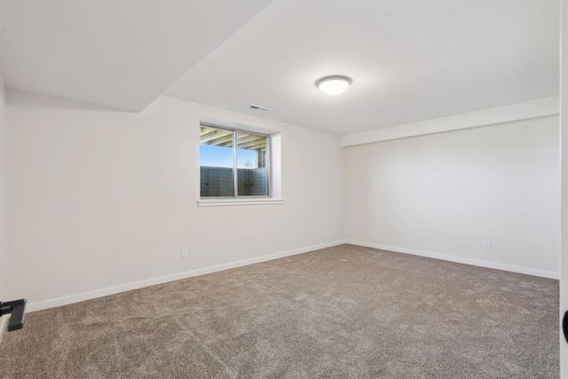 1789-7 Golf Course Boulevard, Independence, IA 50644