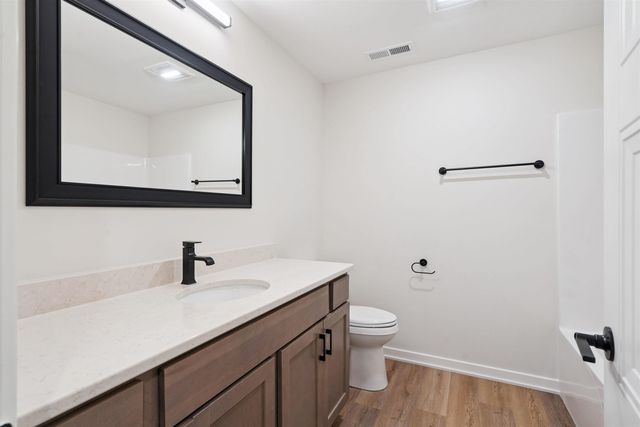 1789-7 Golf Course Boulevard, Independence, IA 50644