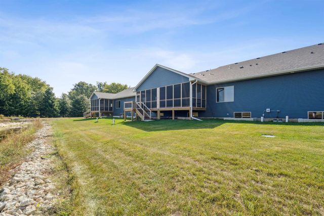 1789-7 Golf Course Boulevard, Independence, IA 50644