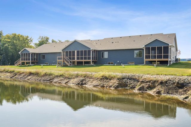 1789-7 Golf Course Boulevard, Independence, IA 50644