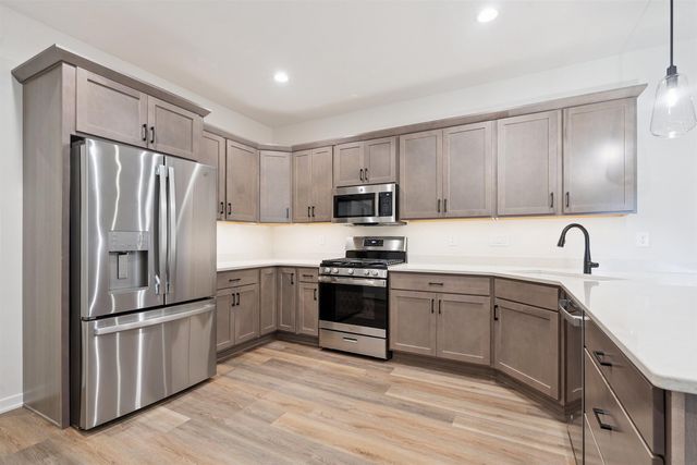 1789-7 Golf Course Boulevard, Independence, IA 50644