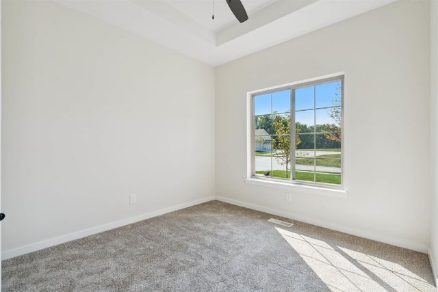 1789-7 Golf Course Boulevard, Independence, IA 50644