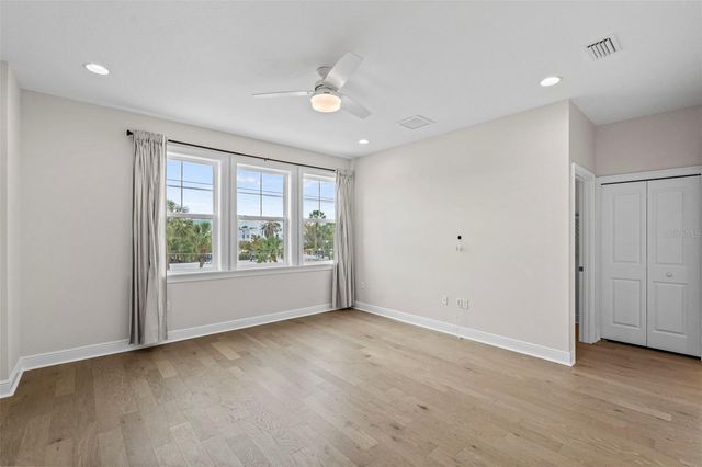 4302 W NORTH B STREET 4, Tampa, FL 33609