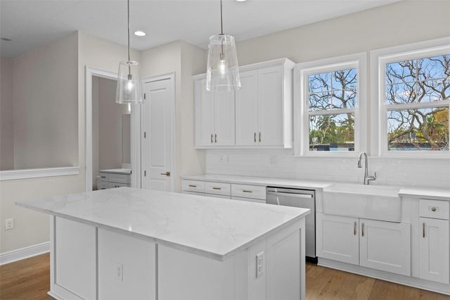 4302 W NORTH B STREET 4, Tampa, FL 33609