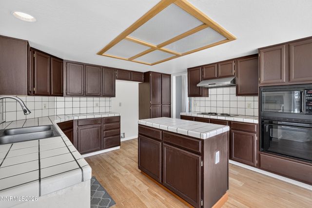 4343 Roundstone Court, Sparks, NV 89436