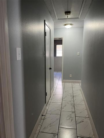 1006 Caspian Lane, Houston, TX 77090