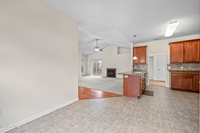 102 Winterlochen Drive, Jacksonville, NC 28540