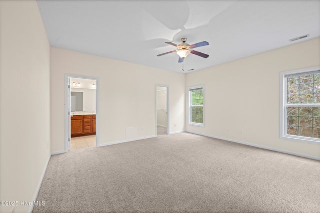 102 Winterlochen Drive, Jacksonville, NC 28540