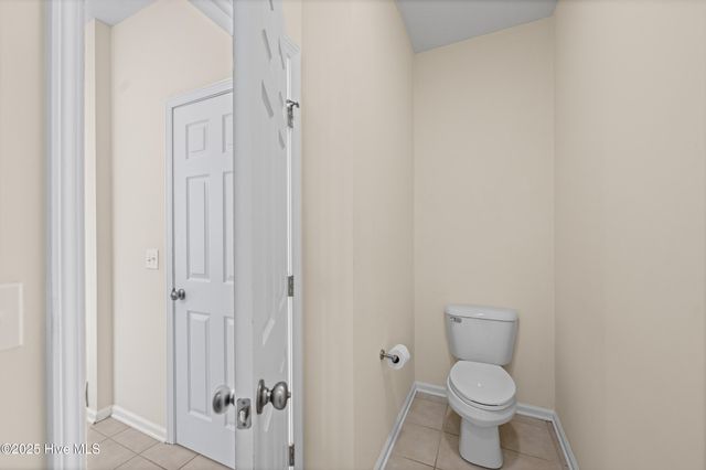 102 Winterlochen Drive, Jacksonville, NC 28540