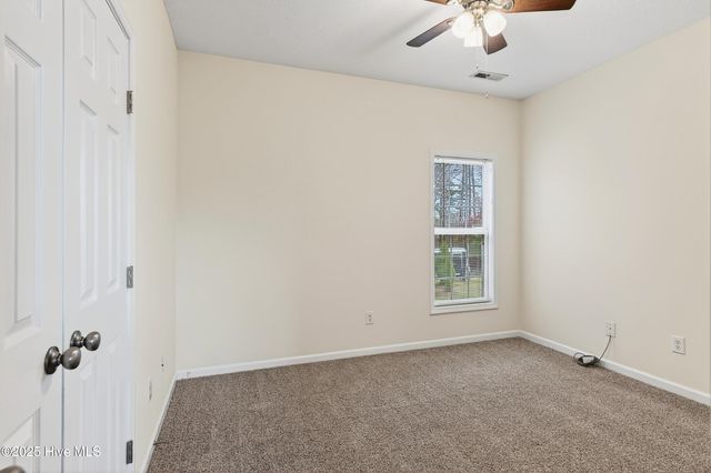 102 Winterlochen Drive, Jacksonville, NC 28540