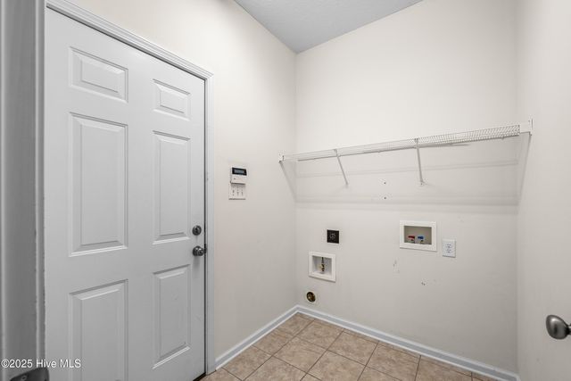 102 Winterlochen Drive, Jacksonville, NC 28540