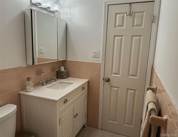 90-28 83rd Avenue, Glendale, NY 11385