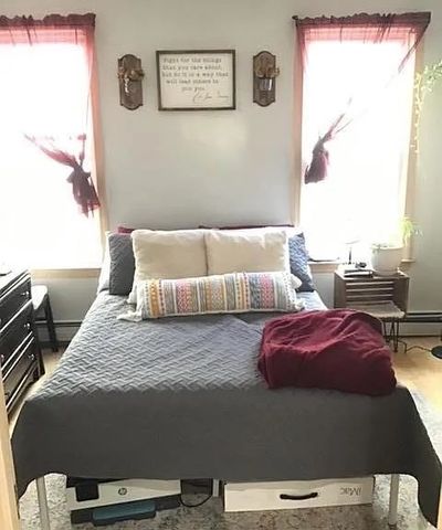 16 Marney St 1, Cambridge, MA 02141