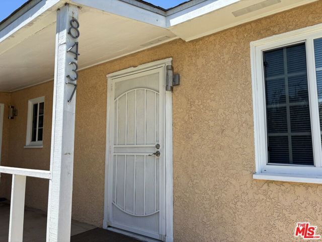 8437 Lilienthal Avenue, Los Angeles, CA 90045