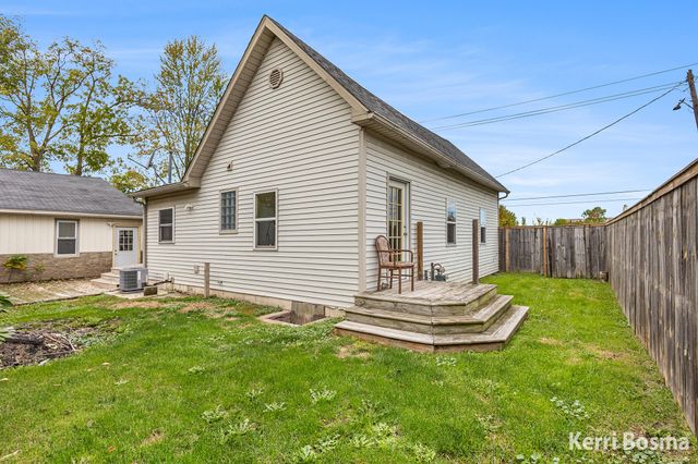 4768 Bauer Road, Georgetown Twp, MI 49426