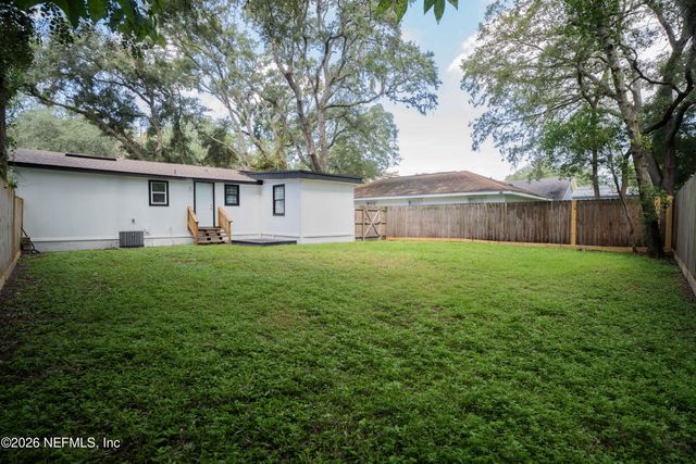 716 S 12TH Street, Fernandina Beach, FL 32034