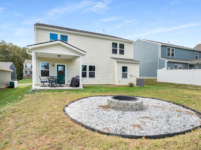 252 Brook Ave, White House, TN 37188