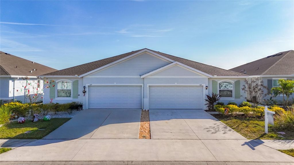 Image 1 of property listing at 621 157TH COURT E, Bradenton, FL 34212