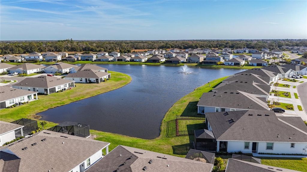 Image 36 of property listing at 621 157TH COURT E, Bradenton, FL 34212