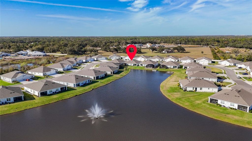 Image 40 of property listing at 621 157TH COURT E, Bradenton, FL 34212