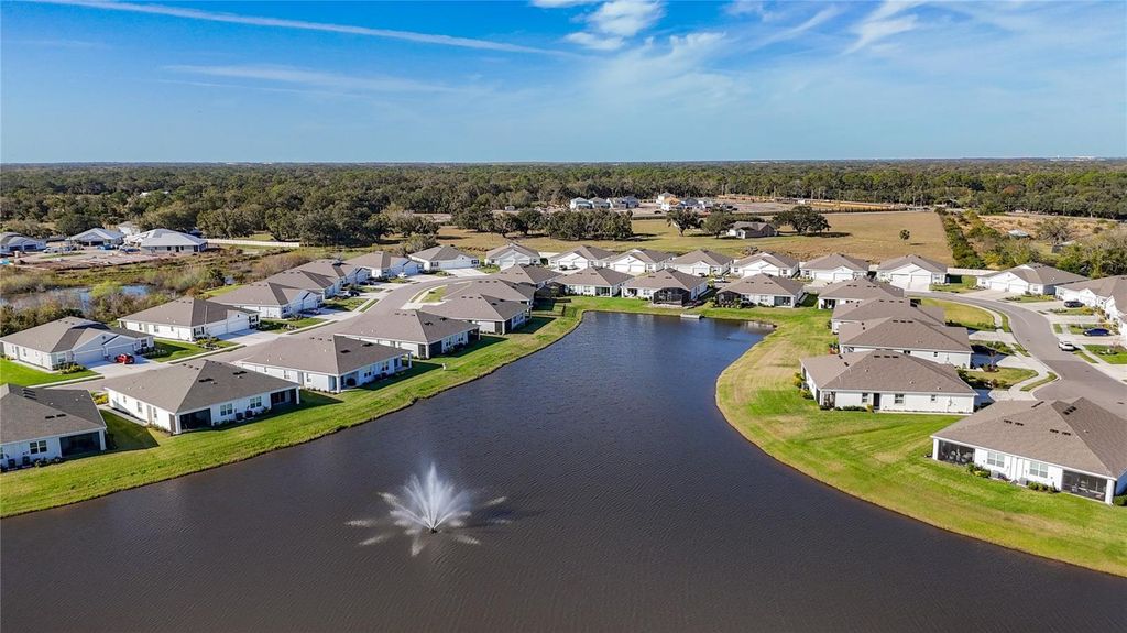 Image 41 of property listing at 621 157TH COURT E, Bradenton, FL 34212