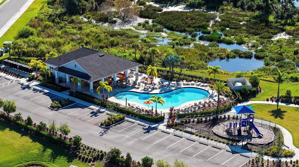 Image 43 of property listing at 621 157TH COURT E, Bradenton, FL 34212