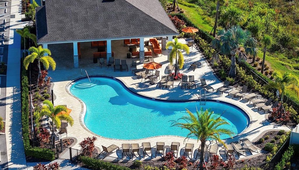 Image 44 of property listing at 621 157TH COURT E, Bradenton, FL 34212