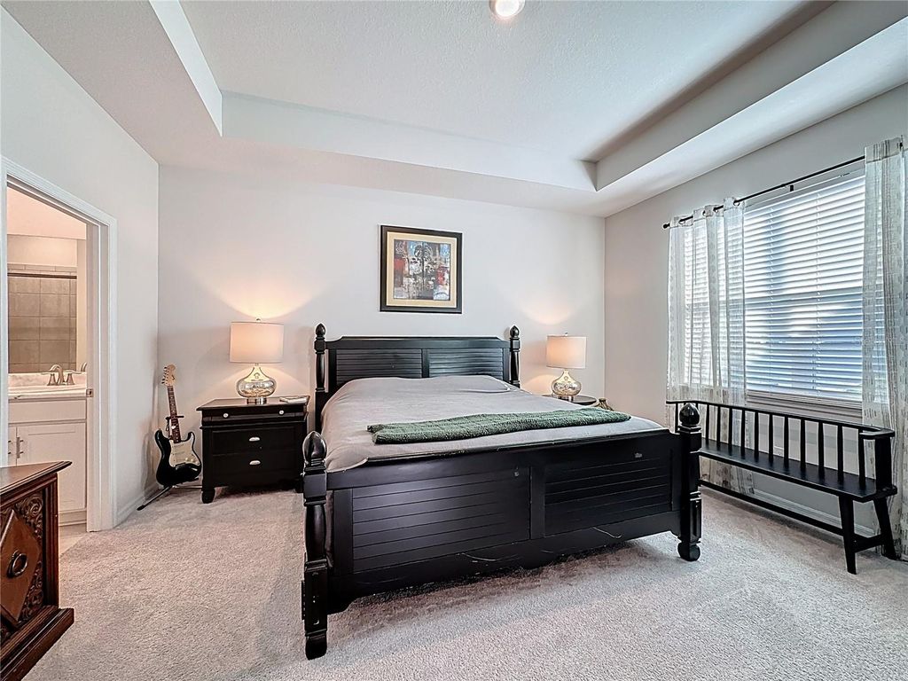 Image 6 of property listing at 621 157TH COURT E, Bradenton, FL 34212