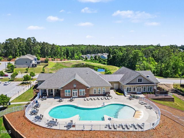 2002 Strickland Oak Way, Durham, NC 27703