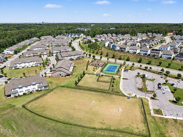 2002 Strickland Oak Way, Durham, NC 27703