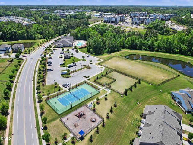 2002 Strickland Oak Way, Durham, NC 27703