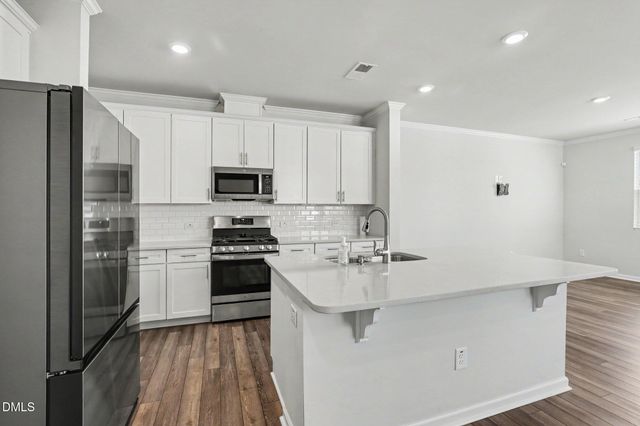 2002 Strickland Oak Way, Durham, NC 27703