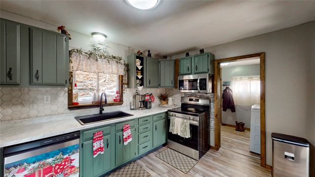 10237 Oakwood Drive, Corning, NY 14830