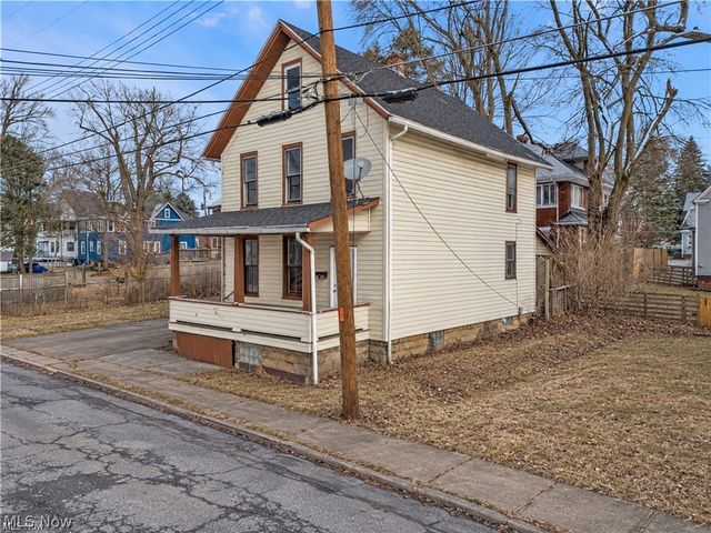 1258 Minerva Court NW, Canton, OH 44703