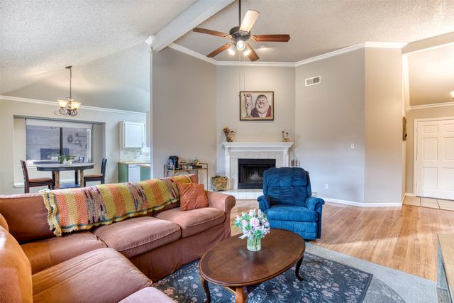 2817 Country Creek Lane, Fort Worth, TX 76123