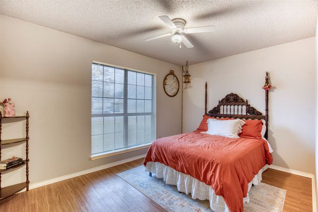 2817 Country Creek Lane, Fort Worth, TX 76123