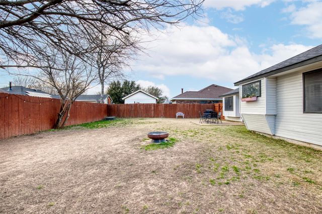 2817 Country Creek Lane, Fort Worth, TX 76123