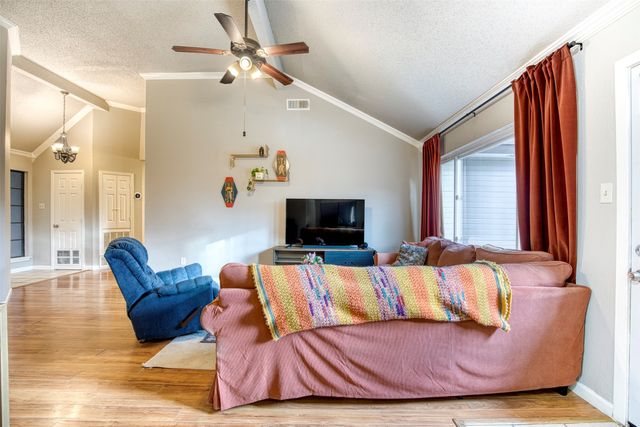 2817 Country Creek Lane, Fort Worth, TX 76123