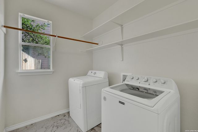 2043 Nevada, San Marcos, TX 78666